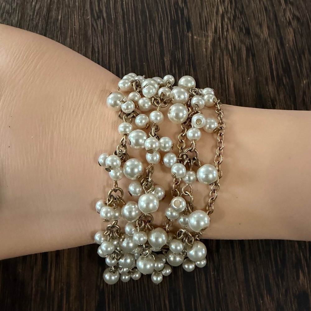 Pearl Charm Bracelet Womens OS White Multi-Strand Cluster Dangle